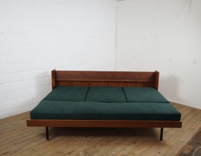 Adjustable sofa